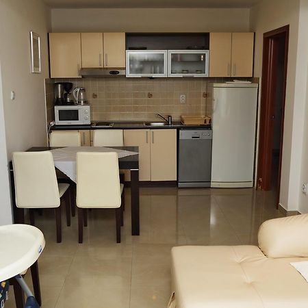Petrovac Apartmani Irena מראה חיצוני תמונה