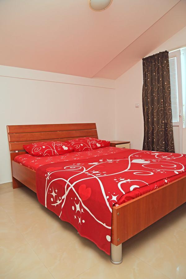 Petrovac Apartmani Irena מראה חיצוני תמונה