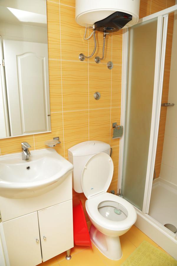 Petrovac Apartmani Irena מראה חיצוני תמונה